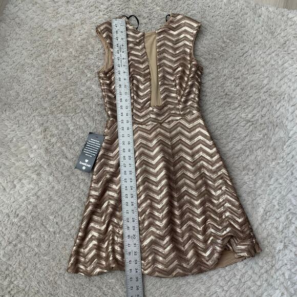 NWT Bebe Brown Gold Sequence Fit and Flare Short Formal Party Dress Medium - Picture 5 of 9